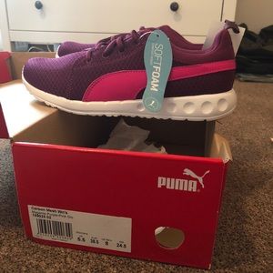 Magenta Pumas